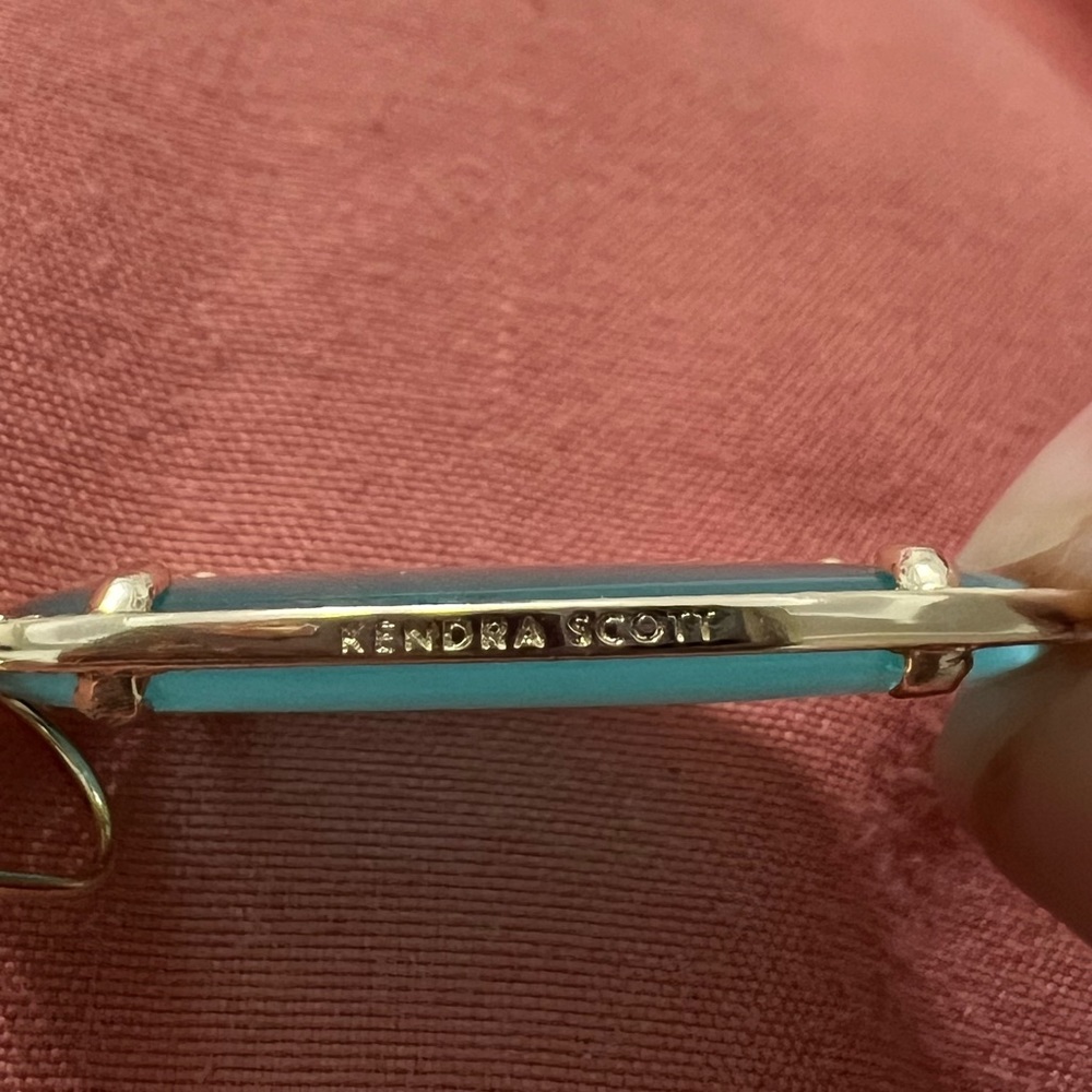 Kendra Scott Elle Earrings Emerald Cat's Eye Gold - Picture 3 of 5